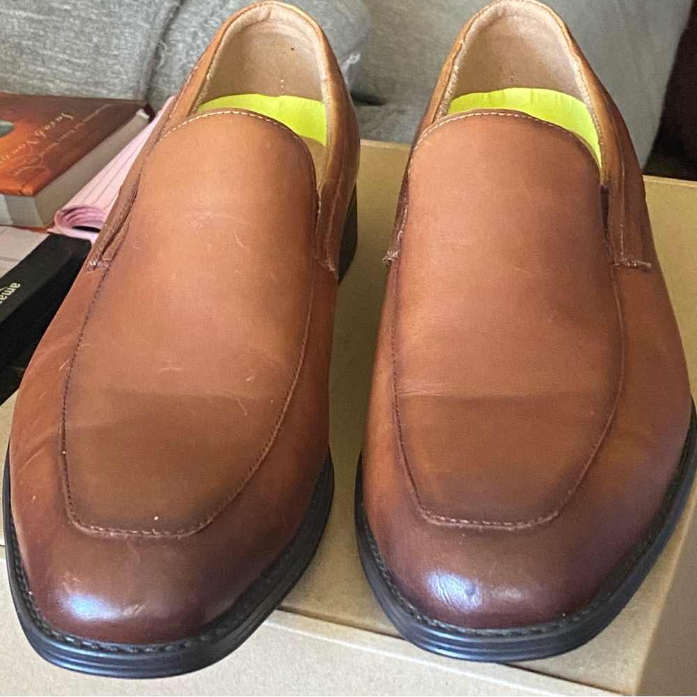 Florsheim Tan Leather Slip-On Loafers
NWOB